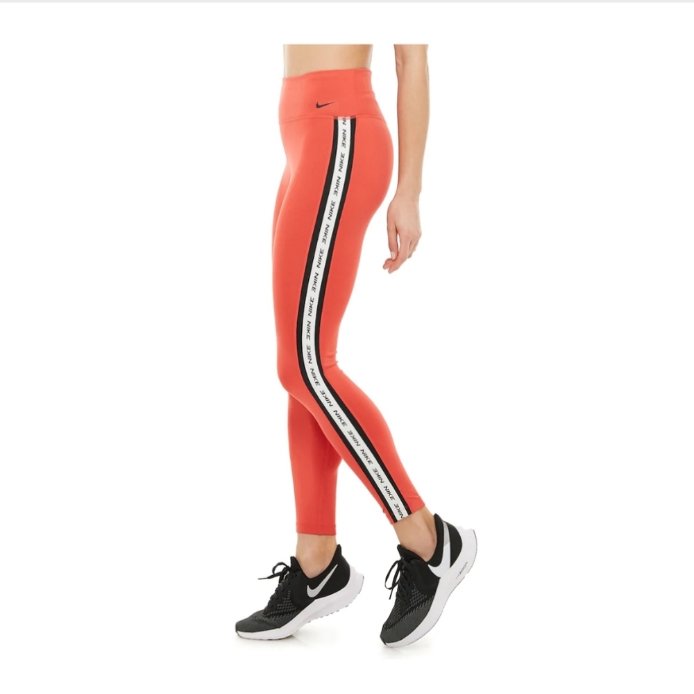 Nike leggings